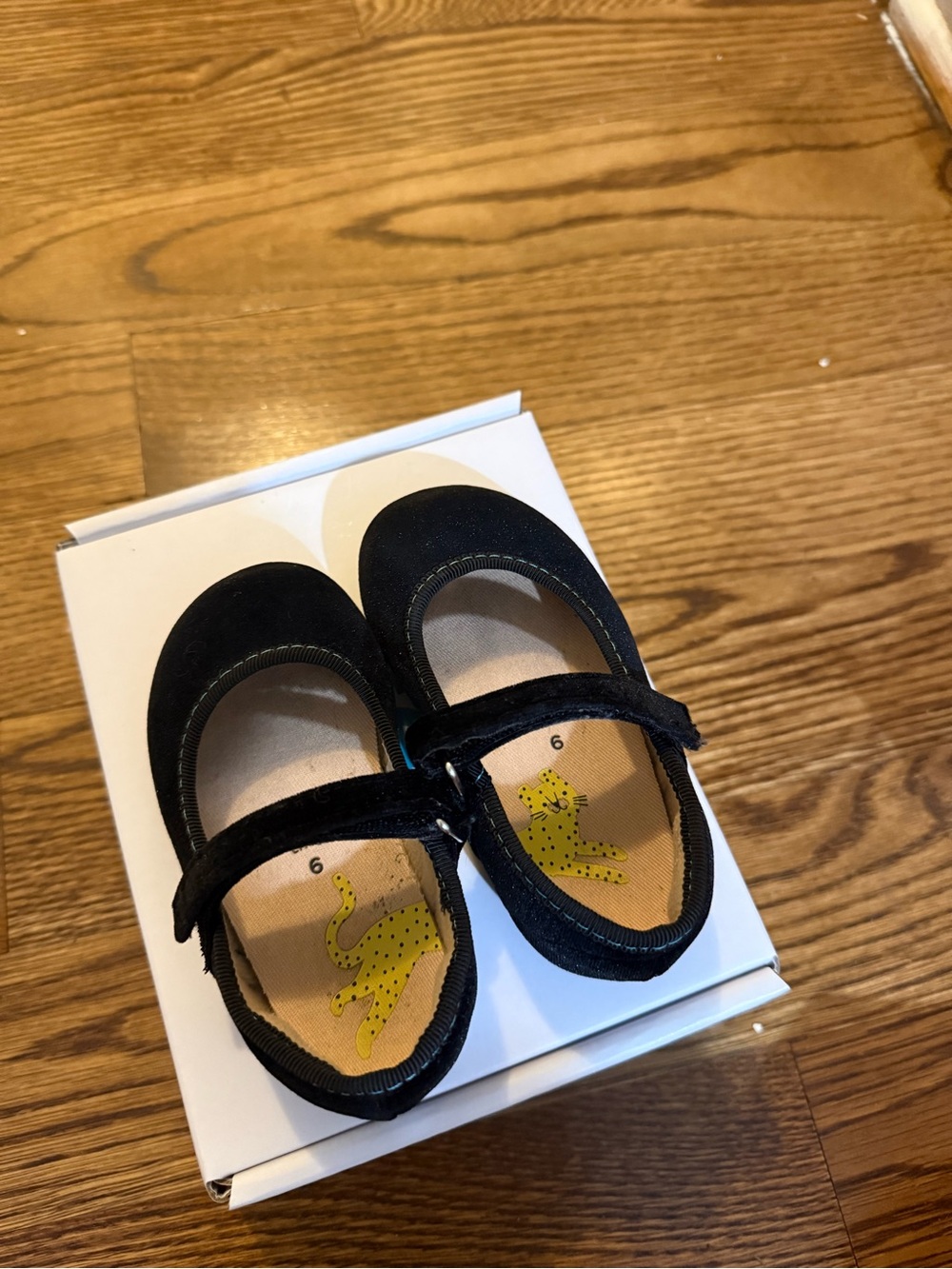 Girls Black Mary Jane Shoes with Velcro Strap